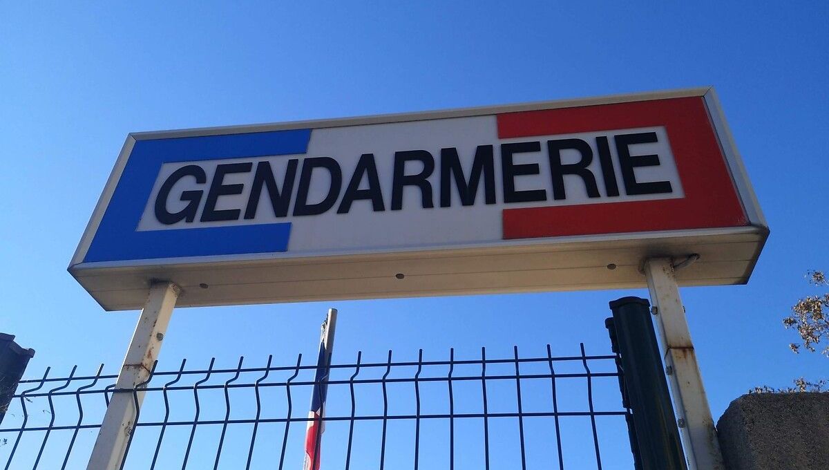 Un trail arr t cause des chasseurs la gendarmerie sur place